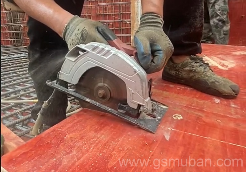 桉樹建筑模板價(jià)格?桉木模板怎么選?