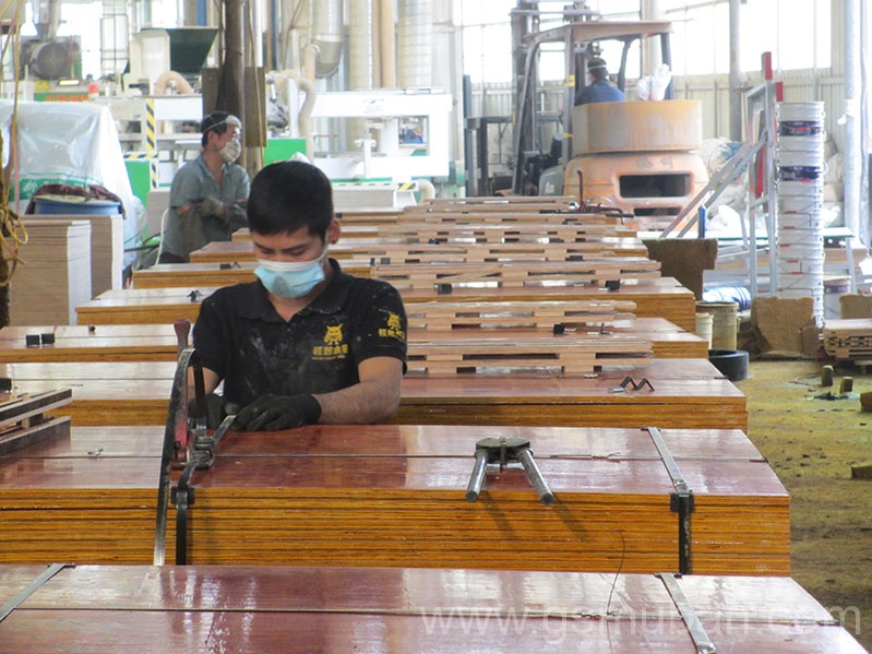 高樓用紅板價(jià)格表 建筑用紅板選購(gòu)技巧